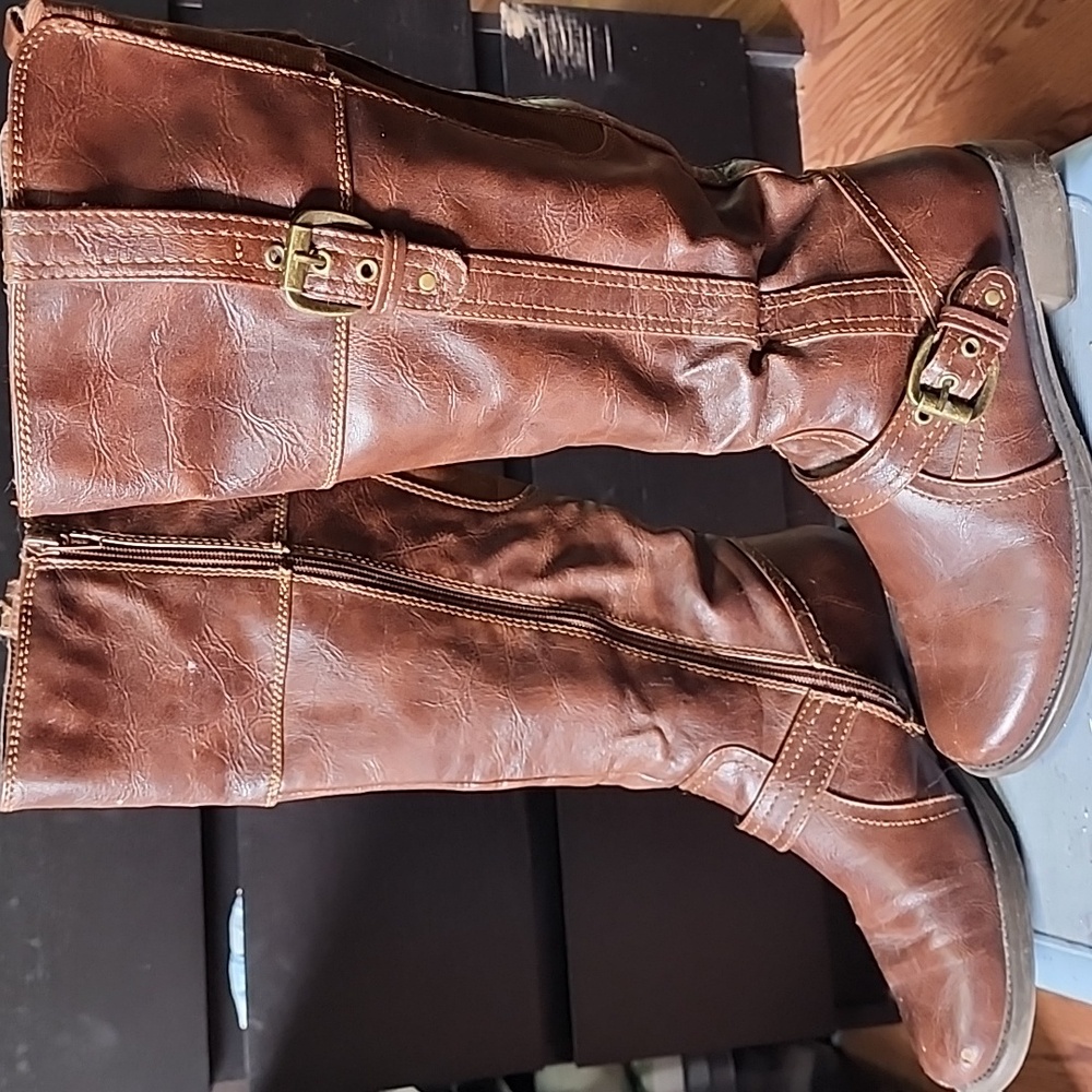 Knee high Brown boots